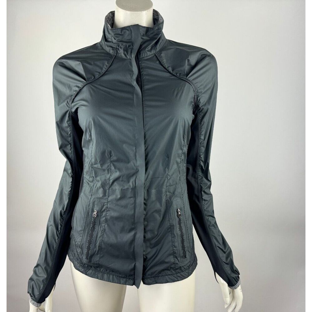 Lululemon Run: Essential Jacket Women 4 EUC Lightweight Long Sleeve Windbreaker